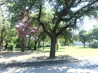 5806 Carlton Garrett St, Dallas, TX 75216