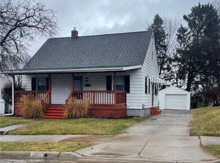 949 Austin Ave, Akron, OH 44306