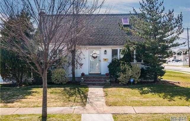 1st image of 2 Marion St