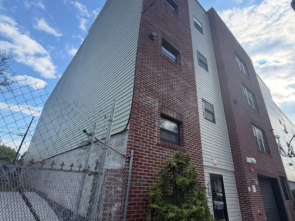 188 Lafayette St, Paterson, NJ