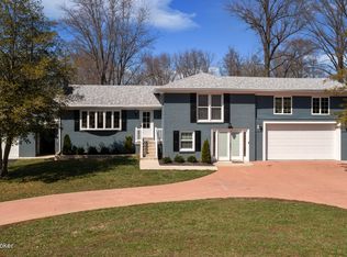 7704 River Rd, Prospect, KY 40059