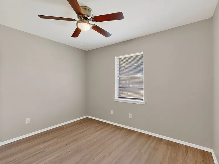 6601 Avalon Dr — Photo 14
