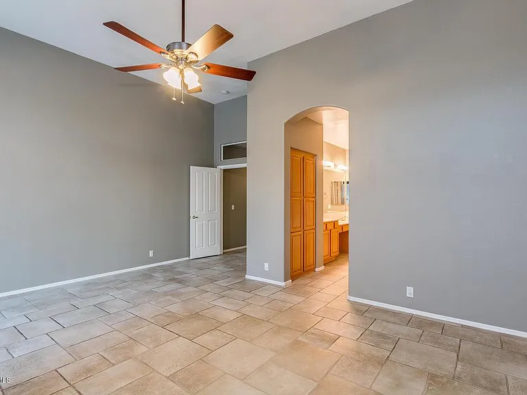 7057 W Greenbriar Dr — Photo 18