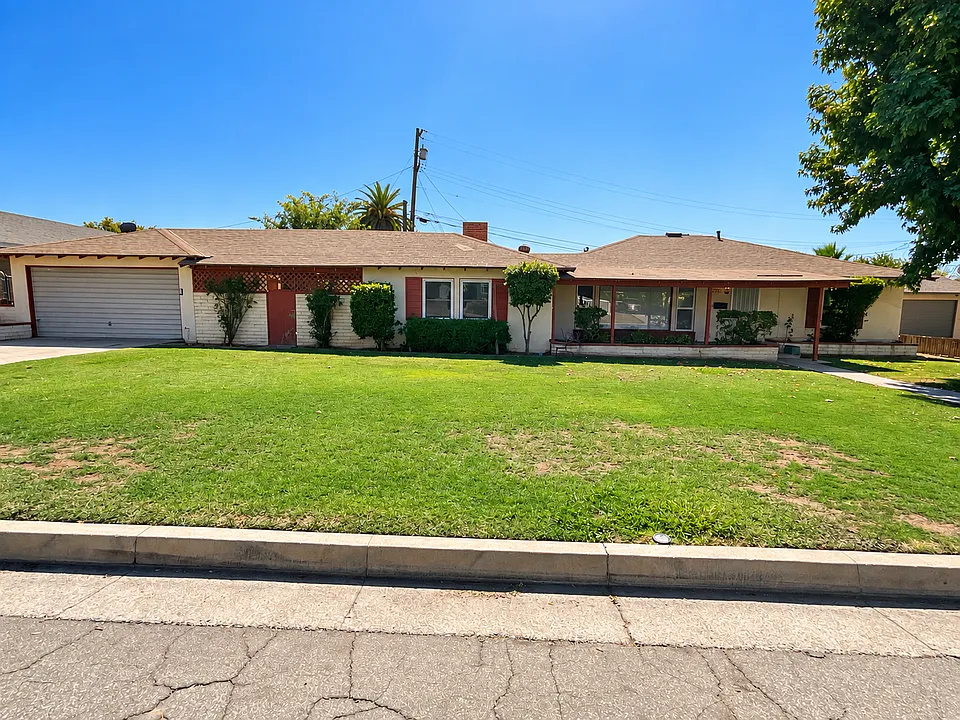 105 Thelma Dr