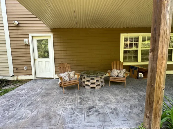 1826 Clay Dr, Crozet, VA 22932