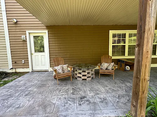 1826 Clay Dr Photo 1