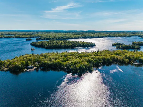1958 Six Mile Lake Shr, Georgian Bay, ON L0K 1S0