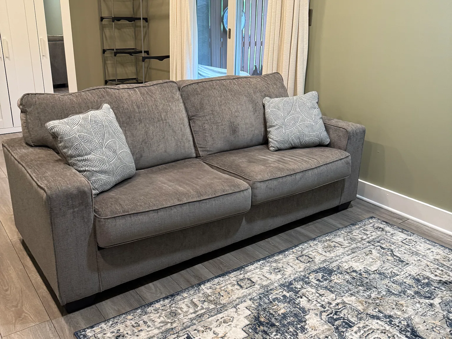 3 bed, 1871 sqft, $1,250 — Photo 2