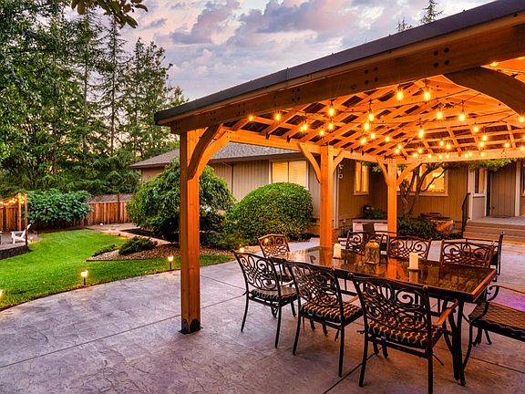 3rd image of 5680 Eagle Rock Court