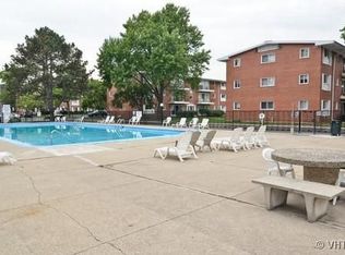 10119 Old Orchard Ct UNIT 103, Skokie, IL