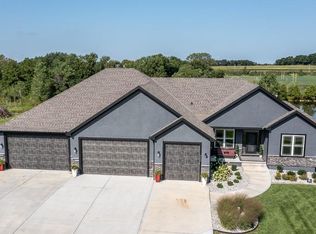 6300 N 142nd St, Basehor, KS 66007