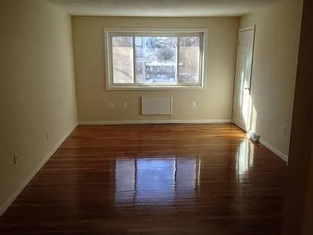 Thingvalla Ave — Photo 12