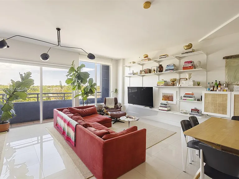 3250 Grand Ave #504 — Photo 6