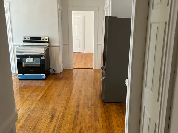 5 Plane St #1, Worcester, MA 01604