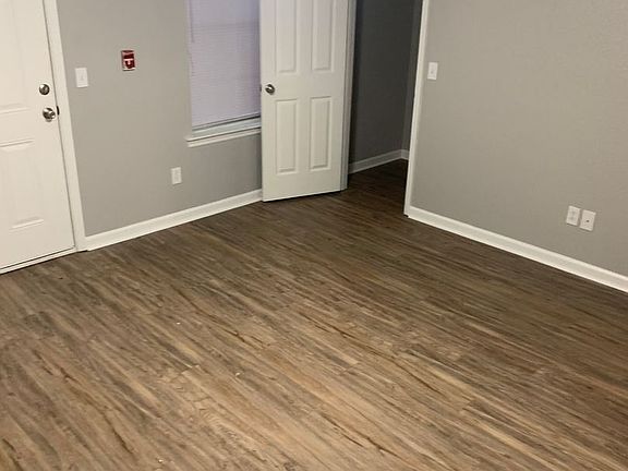 5th image of 1415 Charlotte St #11648181