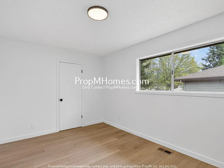 6056 SW Valley Ave — Photo 10