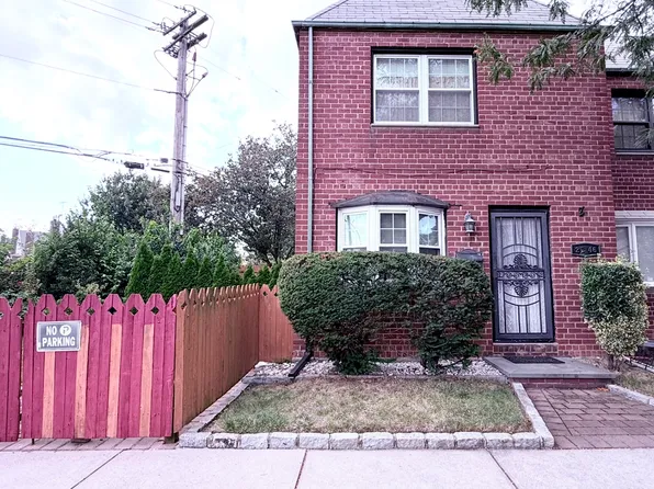 25-46 Bayside Lane image 1 of 1