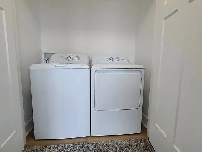 109 Hillcrest Ave — Photo 14
