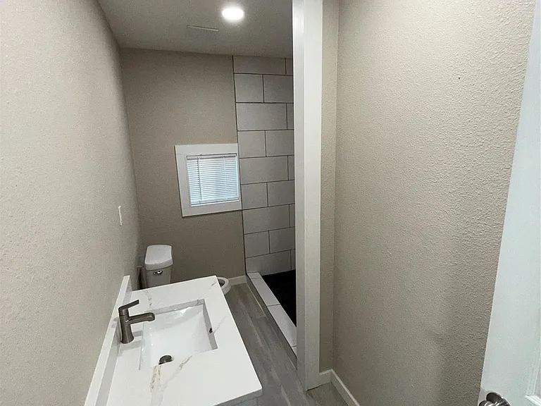 9831 Bamboo Rd — Photo 7