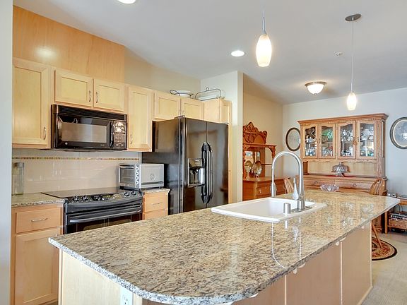 2nd image of 210 W Pioneer Ave Unit 212