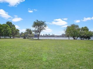 39 Breakwater Dr #0, Chelsea, MA 02150