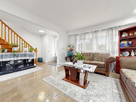 3rd image of 22 Brigham Ct