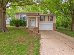 1032 Autumn Leaf Dr, Saint Peters, MO 63376