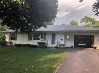 925 30th St, Marion, IA 52302