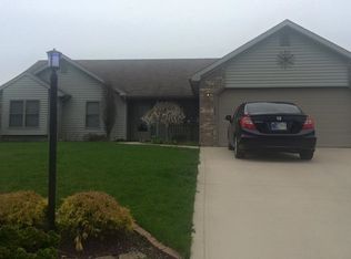 3374 E Sherman St, Columbia City, IN 46725