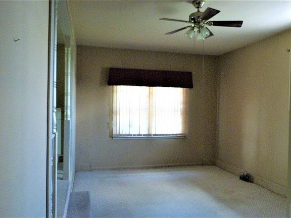 4th image of 54 Glendale Dr