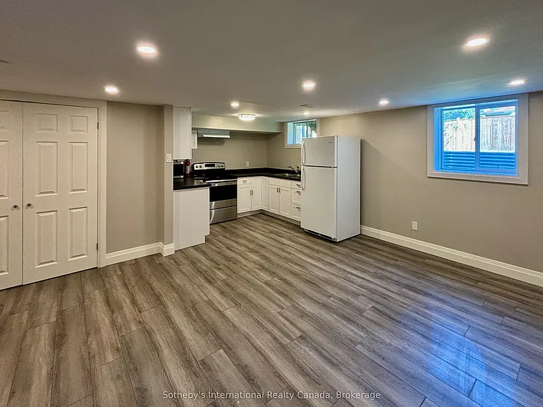 55 Courtice Cres #2 — Photo 6