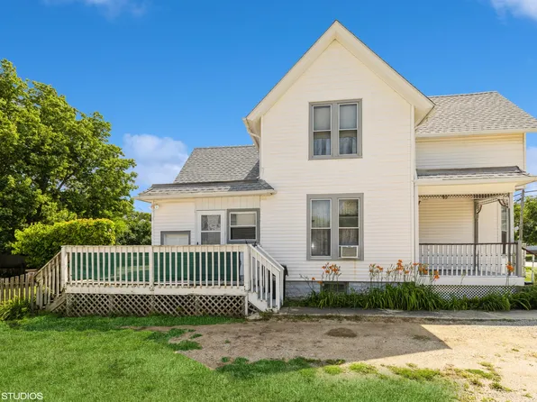 211 E Main St, Genoa, IL 60135