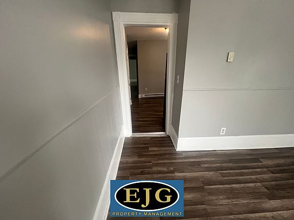 5th image of 209 Pine St #2