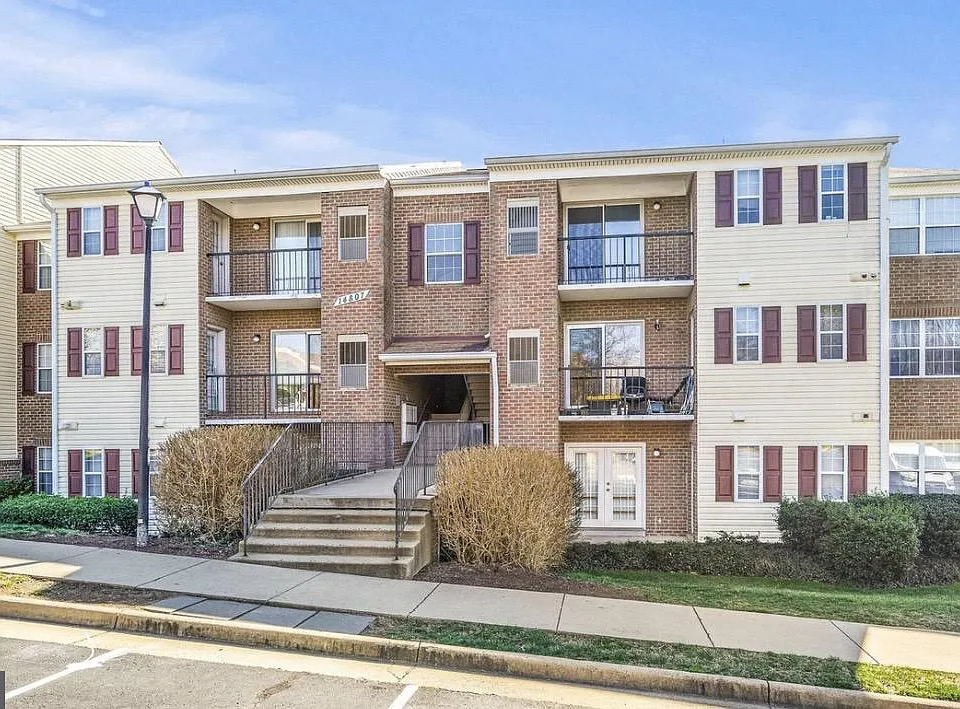 14807 Rydell Rd #204
