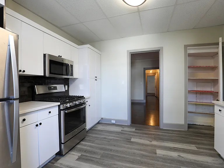 141 Saint James St #4C — Photo 10