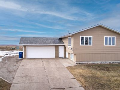243 Renee Dr, Beulah, ND, 58523
