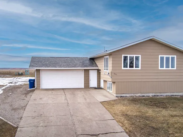 243 Renee Dr, Beulah, ND 58523