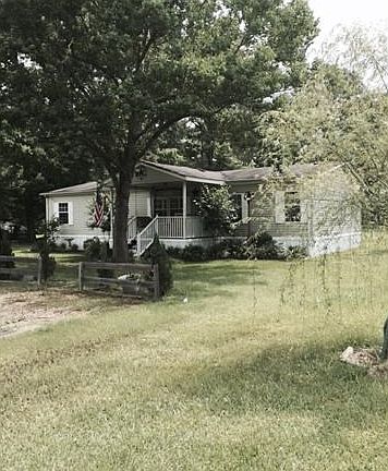 3rd image of 31120 Horseshoe Rd