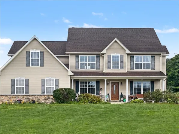 707 Gilbert Rd, Gilbert, PA 18331