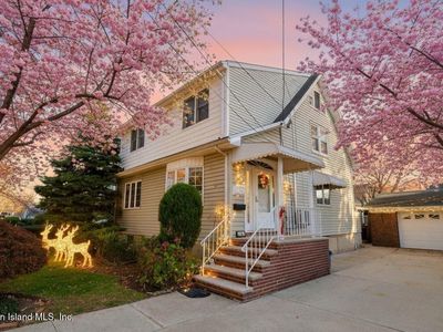 168 Leverett Ave, Staten Island, NY, 10308