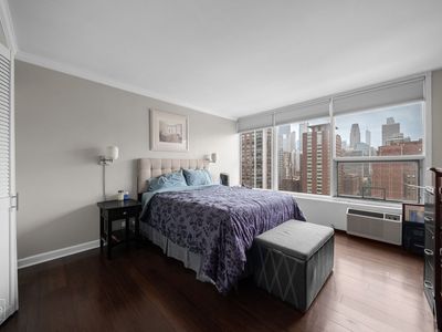 1400 N State Pkwy APT 16E, Chicago, IL, 60610