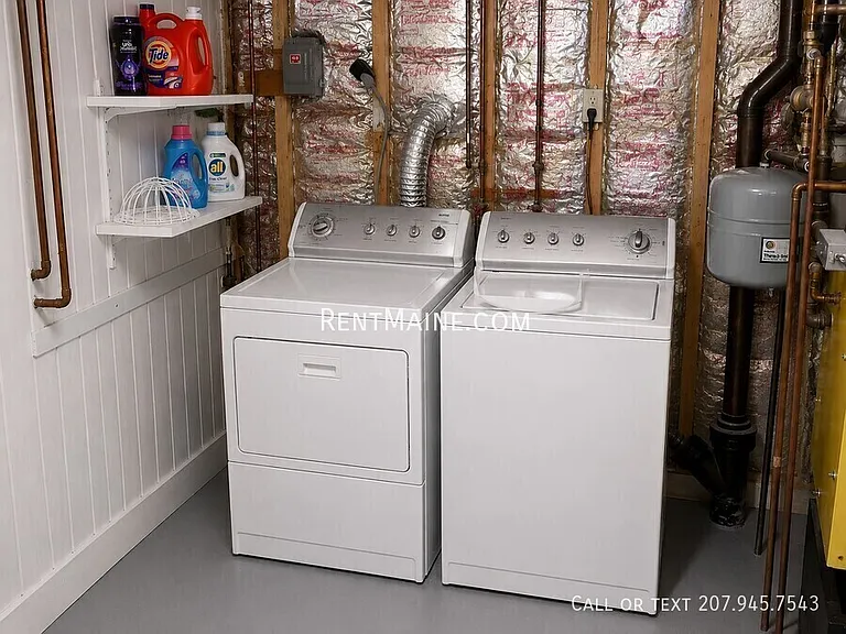 205 Silk St — Photo 15