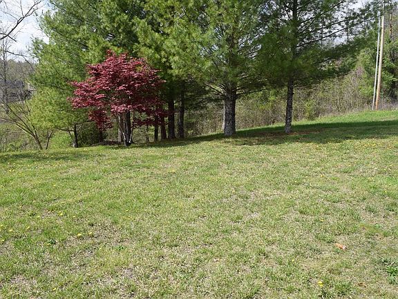 5th image of 10 Marcum Dr