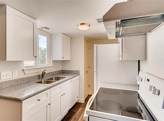 5th image of 3415 Willowrun Dr