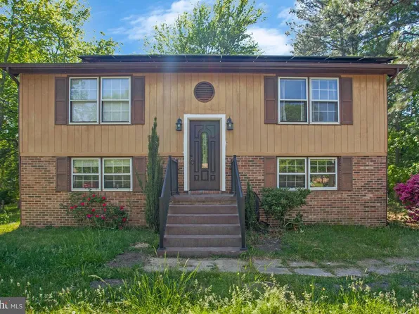 21705 Genesta St, Lexington Park, MD 20653