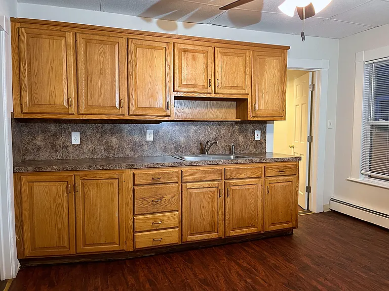 144 Dwight St — Photo 2
