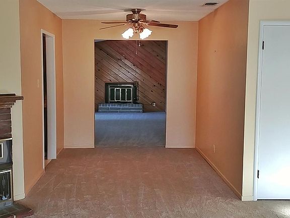 4th image of 3316 W Sonoma Ave
