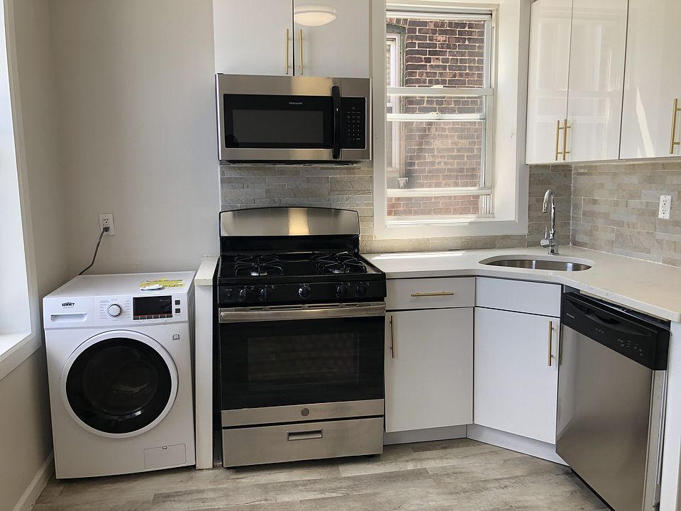 1st image of 114 Stuyvesant Ave #8E