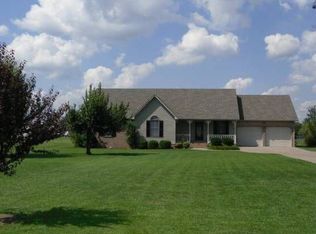 6950 Lindview Dr, Paducah, KY 42001