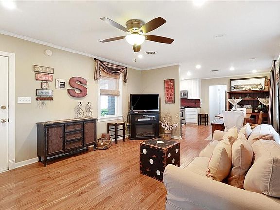 5th image of 4234 Bienville St